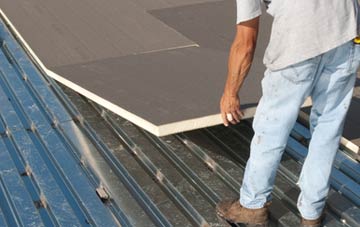 benefits of insulating Llynclys flat roofing